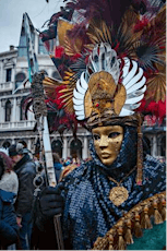 Venice Carnival: Fat Thursday in Piazza San Marco