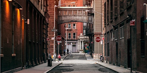 Hauptbild für Ghosts of Greenwich Village New York: Outdoor Escape Game