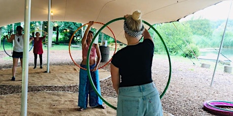 Imagem principal de Galentines Hoopdance and Yoga Playshop in Frome