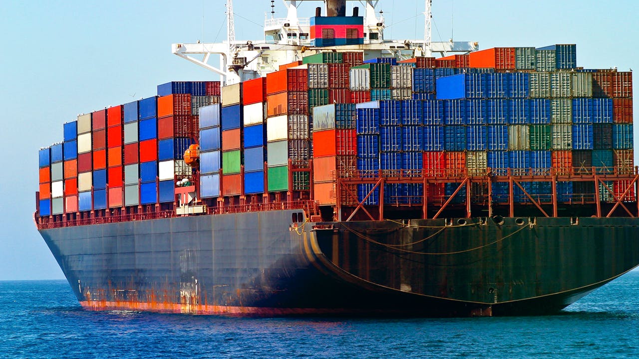 Containers rule the world: Containerized OpenStack for more efficient Middleware Operations