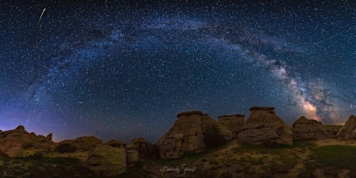 Imagem principal de Chasing the Summer Milky Way Photography Workshop - Writing-on-Stone