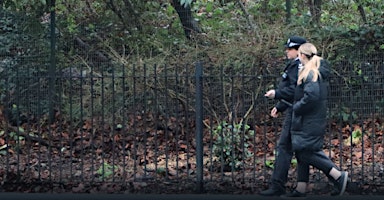 Walk & Talk with Your Local Police Officer - Southwark  primärbild