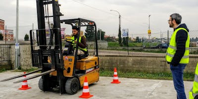 Corso di formazione Addetti all'utilizzo carrelli elevatori (mulettisti): 185 euro per disoccupati Corso di formazione Addetti all'utilizzo carrelli elevatori (mulettisti): 185 euro per disoccupati