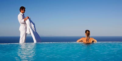 Luxury Strategy. L'albergo nel mercato del lusso. Luxury Strategy. L'albergo nel mercato del lusso.