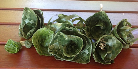 Imagem principal de Weaving the Garden Workshop: Palm Flowers, Belts and Bracelets