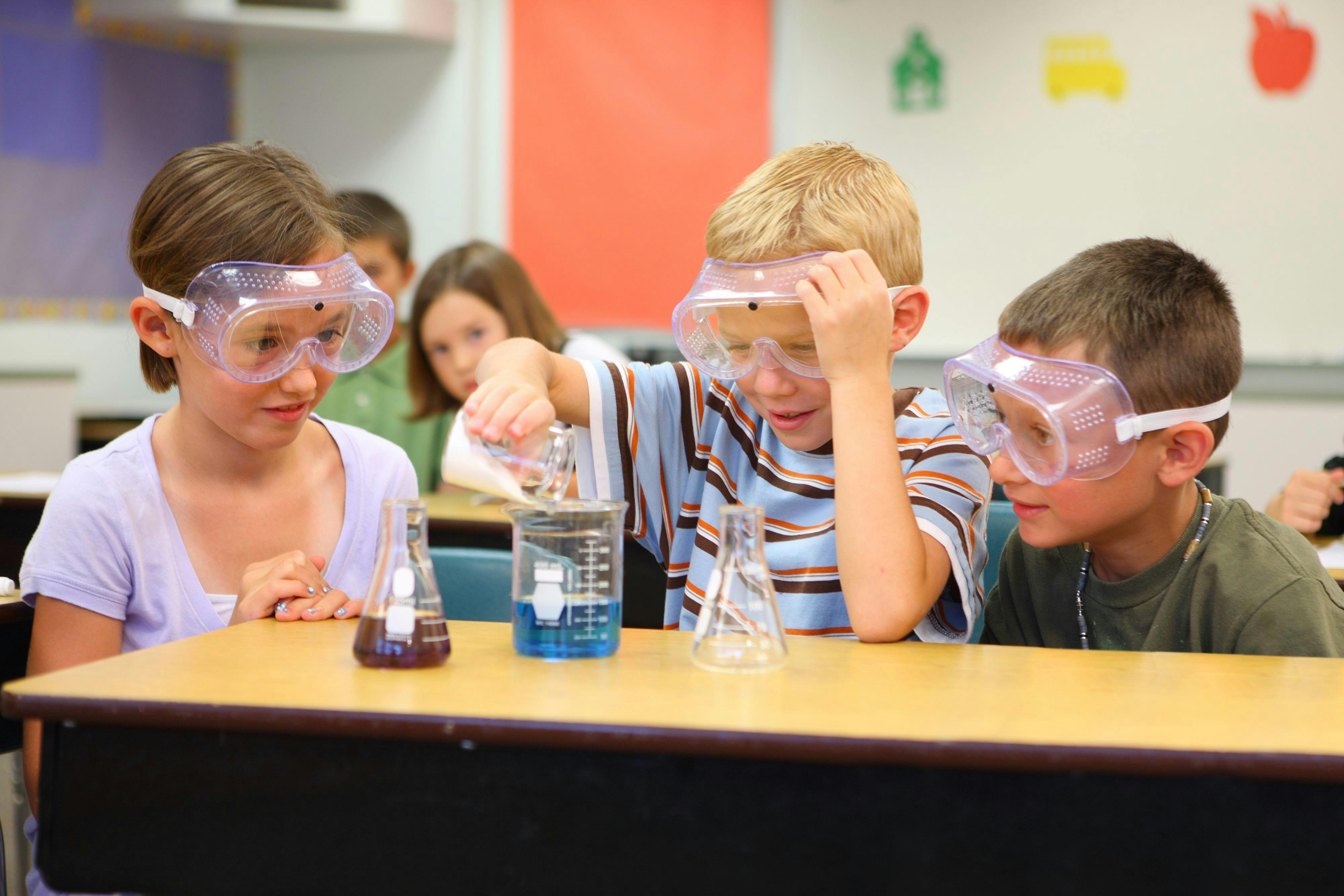 Kids STEM Workshop - Mix, Measure, & Create LED Lava Lamps