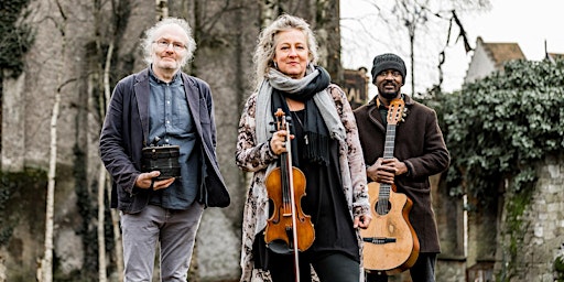 Liz Knowles, Niwel Tsumbu & Niall Vallely  primärbild