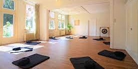 Yin-Nidra yoga combi les Vrijdag 9:30u-11:00u Mei-juni-juli 2023