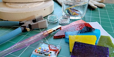 Immagine principale di Make A Fused Glass Tealight Holder/ picture for a photo frame 