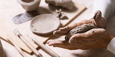 Image principale de Pot n' Sip - Pottery Workshop