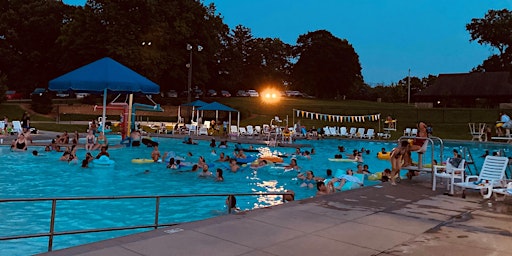 Hauptbild für Adults Only Dive-In Movie at Wollman Aquatic Center 2024