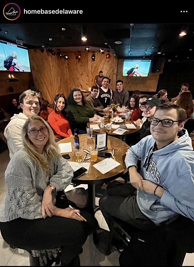 Image principale de Music Video Bingo, Karaoke and Bogo Wings at HomeBase Every Wednesday