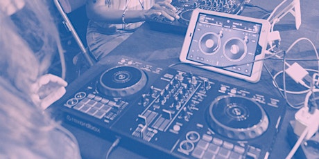 Who wants to mix? - Initiation DJ