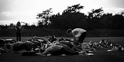 Imagem principal do evento Sunset Yoga | July 8