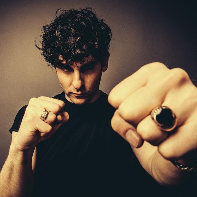 Low Cut Connie