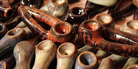 Image principale de PIPES & PINTS! Welly x Play With Clay Pipe Building Workshop