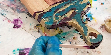 Resin Art Workshop - on wooden cheeseboard!