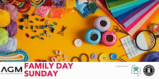 Imagem principal do evento Family Day Sunday:  Cheerful Chick Craft