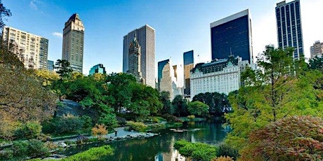 Singles Date Walking in Central Park