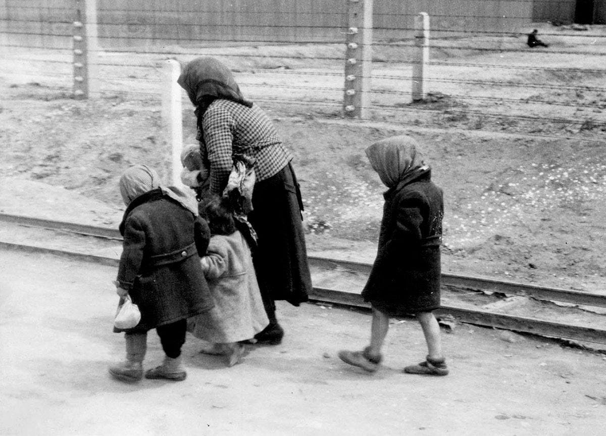Roundtable: 100,000 Lost: Child Victims of the Holocaust in Hungary