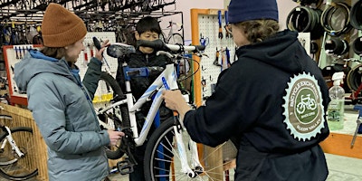 Primaire afbeelding van Women's Bike Repair Night - Monday 6-9pm