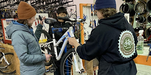 Primaire afbeelding van Women's Bike Repair Night - Monday 6-9pm