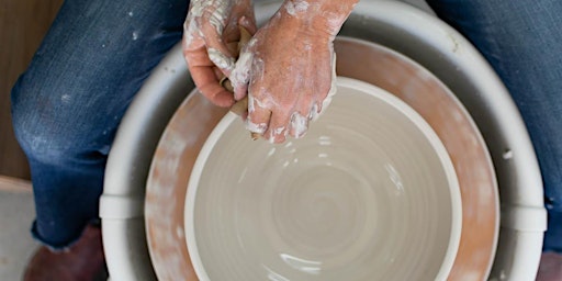 Immagine principale di Welcome to the Wheel World: Beginner Clay Throwing (4-Part Series) 