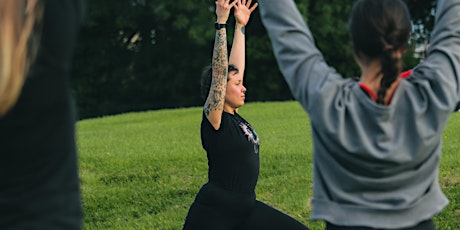 Outdoor yoga: Reconnect with yourself
