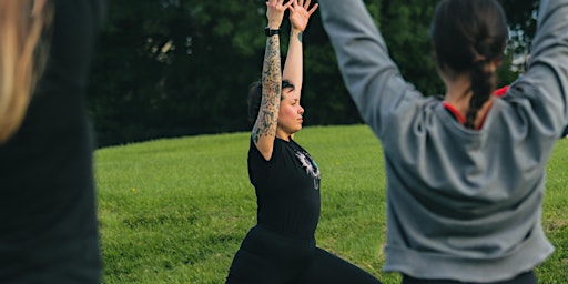 Outdoor yoga: Reconnect with yourself primary image
