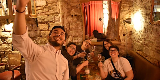 Cultural walking tour in Barcelona with food & wine tasting primary image