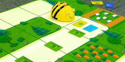 Sharper - Bee bot race Sharper - Bee bot race