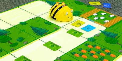 Sharper - Bee bot race Sharper - Bee bot race