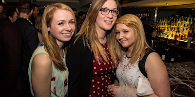 Imagem principal de Singles Pub Crawl in London (Ages 25-40)