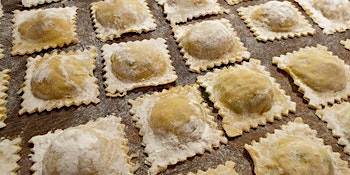 Primaire afbeelding van In-person class: Handmade Ravioli with Bolognese Sauce (San Diego)
