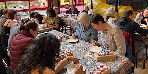 Imagem principal de Traditional Turkish Ceramic Painting Workshop