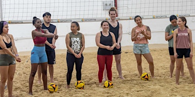 Primaire afbeelding van Free Adult Indoor Beach Volleyball Classes!
