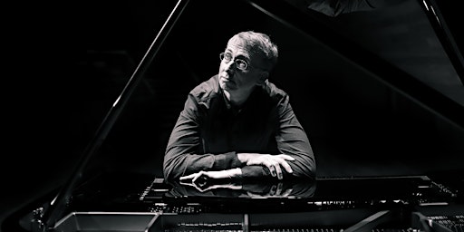 Free concert by world renowned pianist Kenneth Hamilton