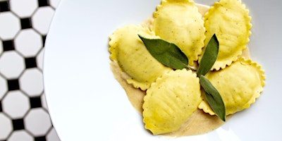 Imagen principal de Mastering Handmade Ravioli - Team Building by Cozymeal™