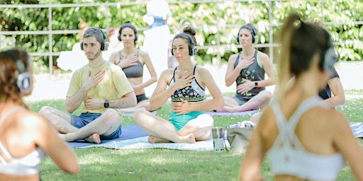 Imagen principal de Flow to the Beat (Family-Friendly Yoga) in Shillington Gardens