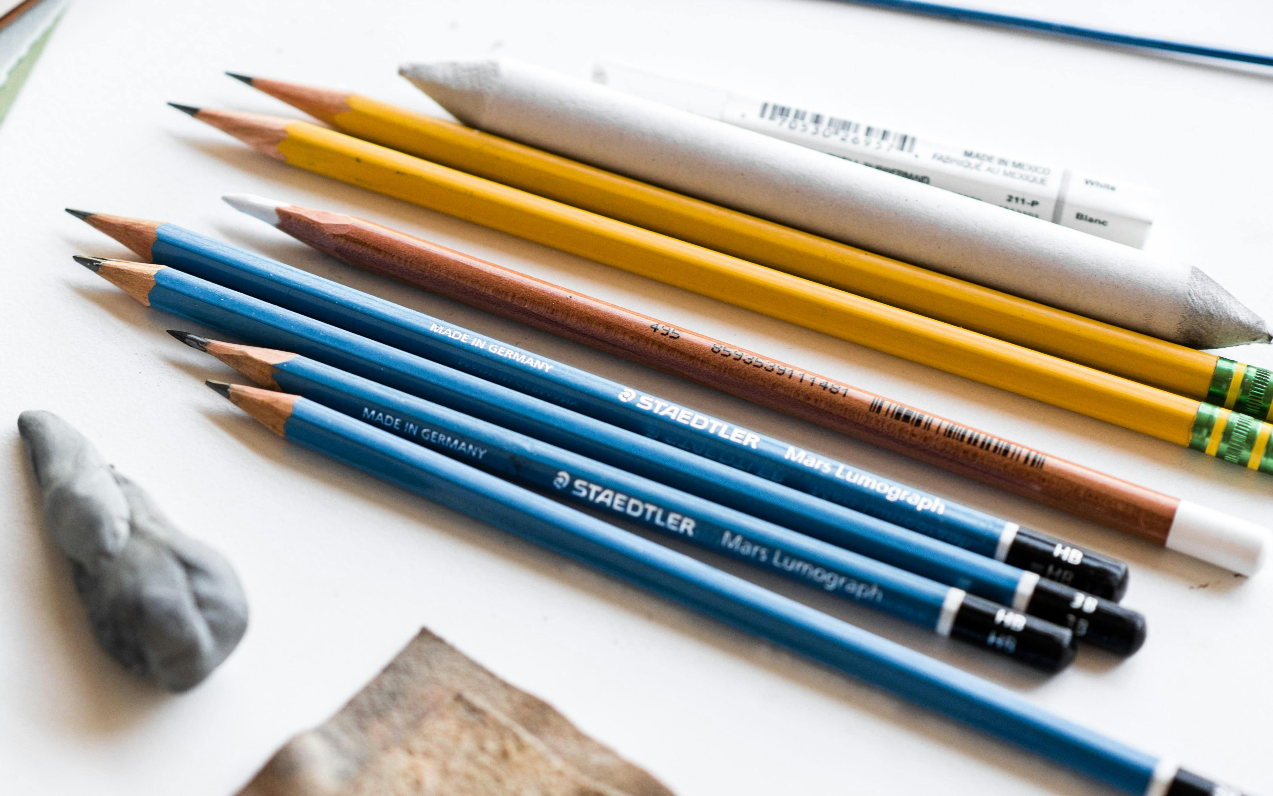 Pencil windows. Рисование карандашом. Карандаш простой. Серый карандаш для рисования. Карандаши для рисования профессиональные.