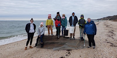 Hauptbild für Hallock Beach Walk/Cleanup