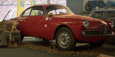 Il restauro dell’auto d’epoca tra passione, tradizione e nuove tecnologie Il restauro dell’auto d’epoca tra passione, tradizione e nuove tecnologie