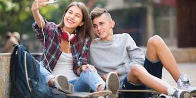 7° - L'amore al tempo del caos (12+ anni)- Essere genitori un'arte imperfetta 2018-19