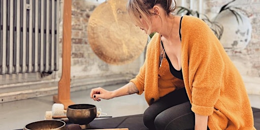 Primaire afbeelding van Breathe & Relax - Make space in this breath & singing bowl ONLINE session