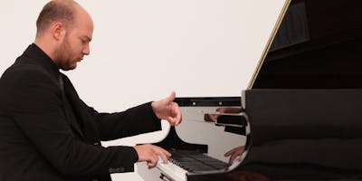DAVIDE VALLUZZI piano recital DAVIDE VALLUZZI piano recital