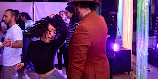 Imagem principal do evento Cuban Salsa Classes NYC- Monday Nights