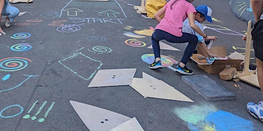 Hauptbild für Collaborative PRIDE Sidewalk Chalk Mural
