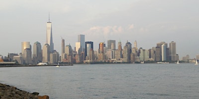 Imagen principal de Statue of Liberty and NYC Skyline Sightseeing Cruise