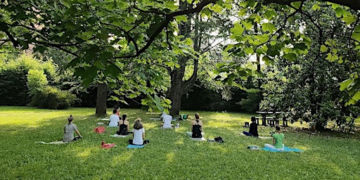 Immagine principale di Yoga Day Udine 2023 - Kundalini con Rajbir Kaur dell’ass. Flor de Vida 