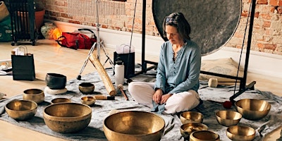 Immagine principale di Live Group Qigong Movement and Sound Bath 